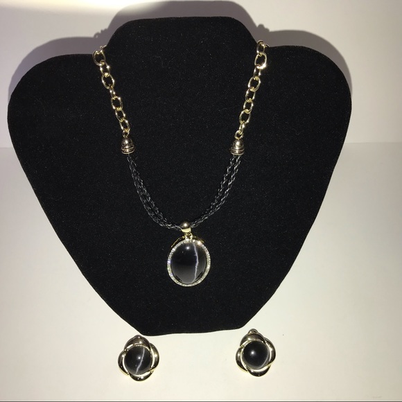 RFM necklace and earrings. - Picture 6 of 6